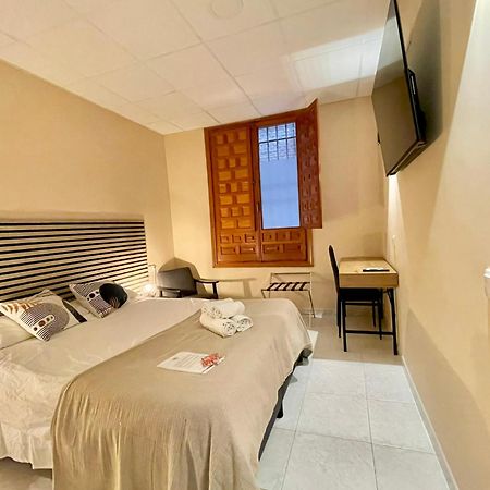 Jubilus Rooms Toledo Exterior foto
